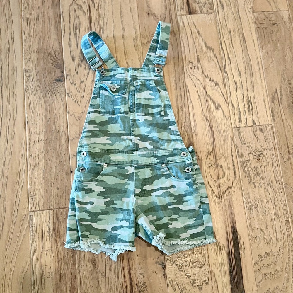 Lucky Brand Camouflage Green Short Overalls, size 14